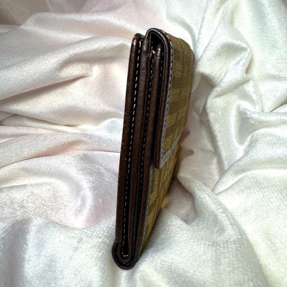 Givenchy VNTG Monogram Wallet CD 1013 - Picture 10 of 12